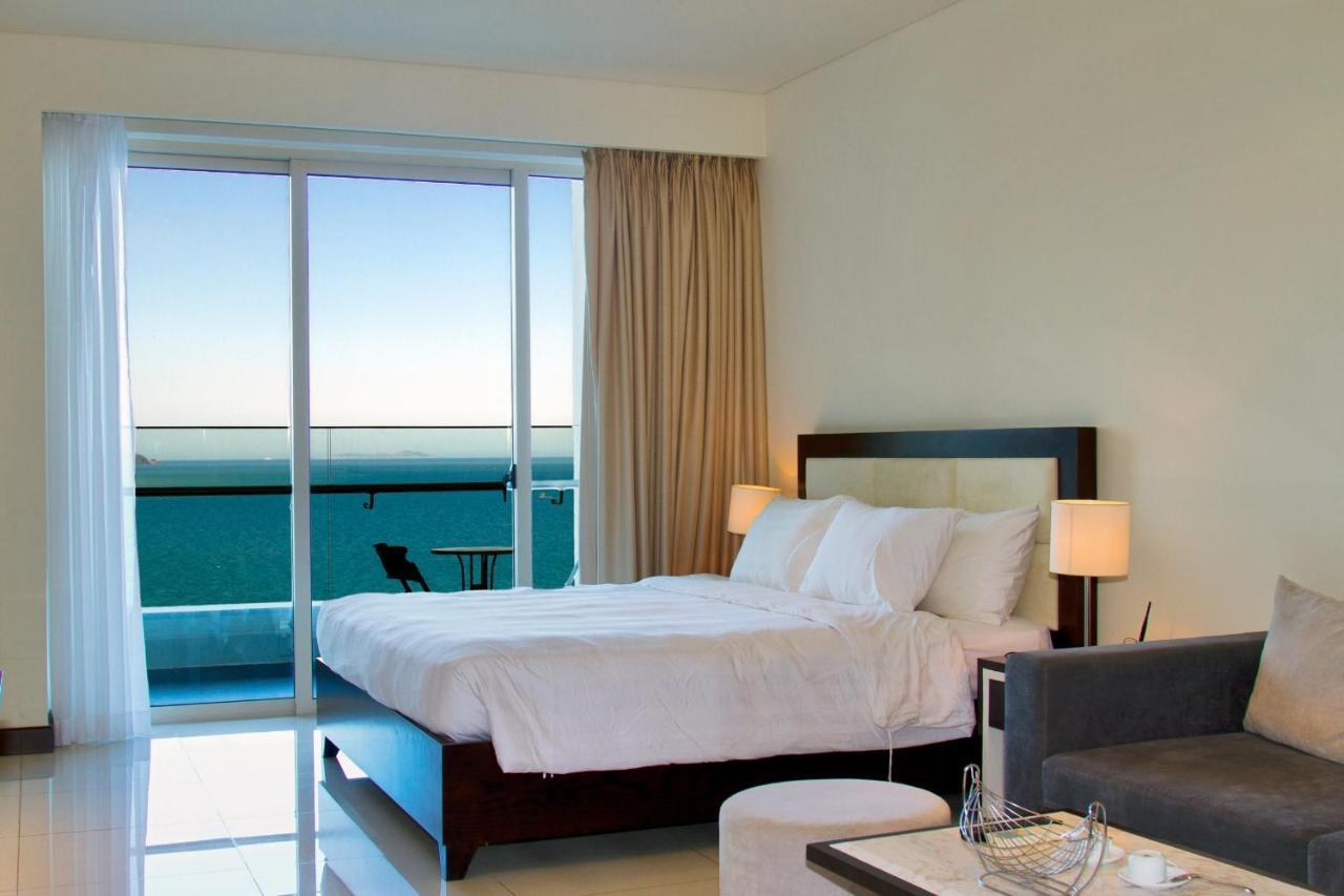 Neo Century Sea View Nha Trang Aparthotel Bagian luar foto